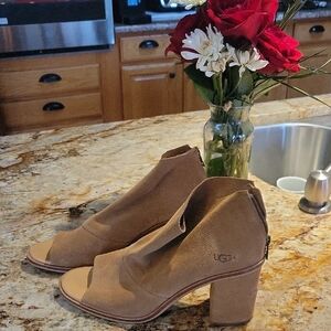 UGG Women's Brown Peep-Toe Heeled Boots
